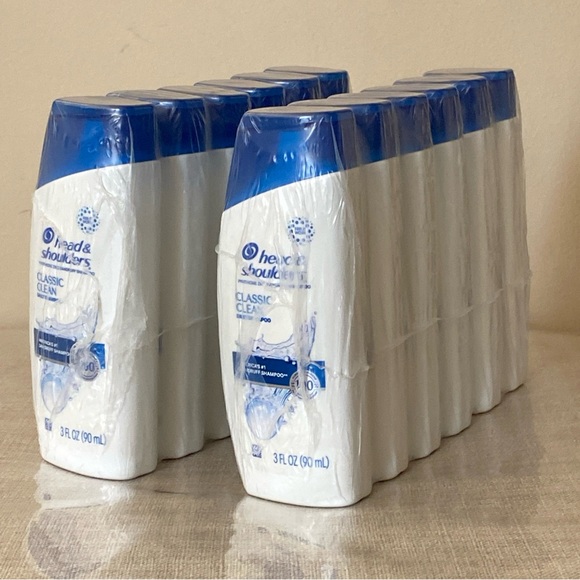 Lot of 12 Head & Shoulders Classic Clean Dandruff Shampoo 3 fl oz Travel Size - Picture 4 of 10